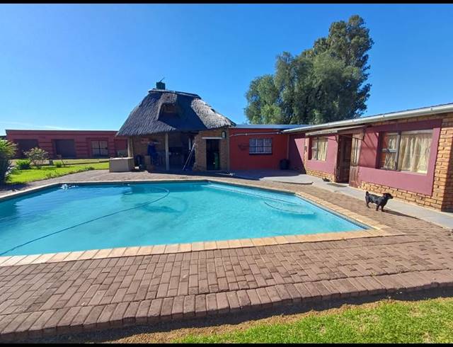 FARM FOR SALE IN HELDERSTROME